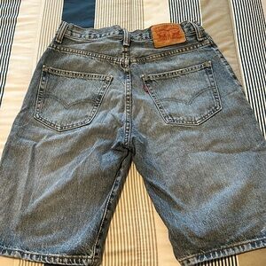 Men’s Levi shorts